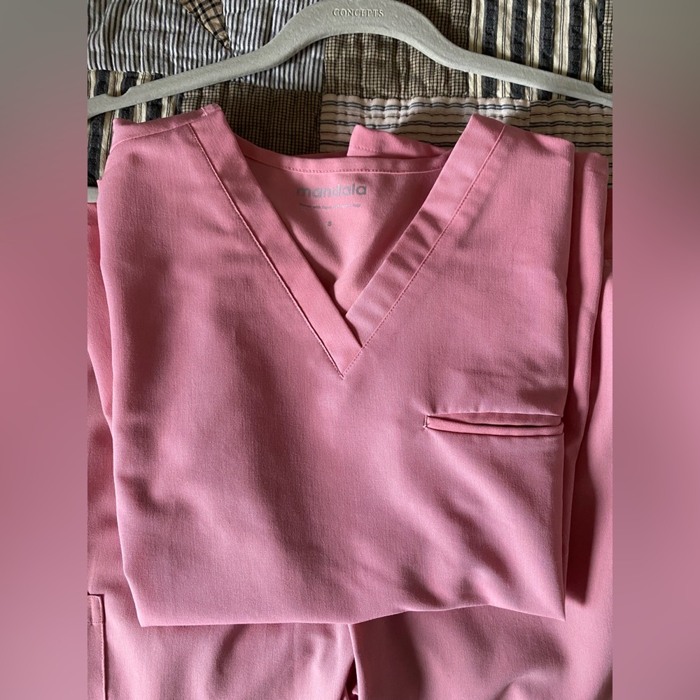 Mandala Jogger Scrub Set- Pink. Figs Dupe.